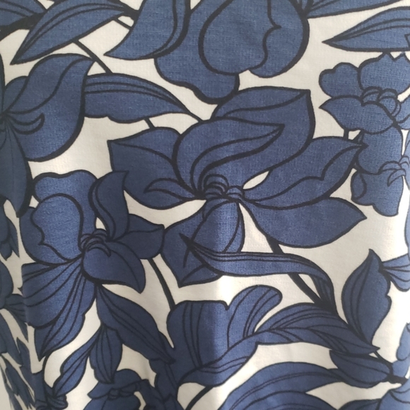 Ann Taylor Top NWT - Picture 7 of 7